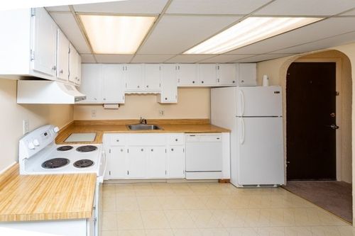 apt-9-11 Shadowbrook Ln, Milford, MA, 01757-1137 | Card Image