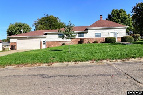105 N Ash Street, Dodge, NE, 68633 | Card Image