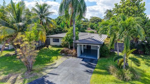 3281 Ne 15th Ave, Oakland Park, FL, 33334-5303 | Card Image