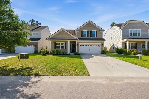 700 Redbud Ln, Summerville, SC, 29486-6949 | Card Image
