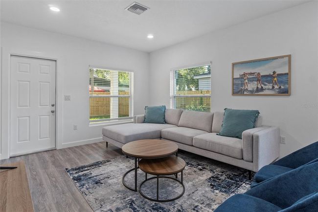 1432 19 Th St S, House other with 3 bedrooms, 2 bathrooms and null parking in St Petersburg FL | Image 7