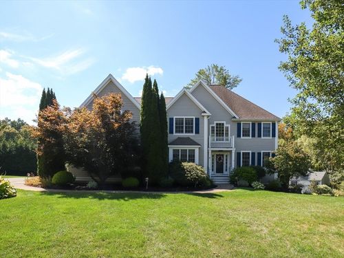 11 Estabrook Ln, Berlin, MA, 01503-1708 | Card Image