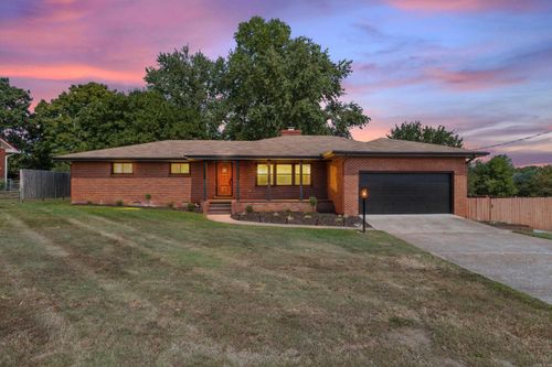 925 E 6th St, Mountain Home, AR, 72653-4101 | Card Image