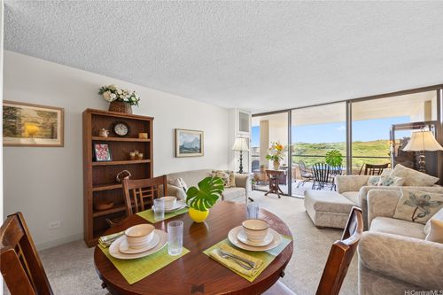 1717 Mott-Smith Dr, Honolulu, HI, 96822-2873 | Card Image