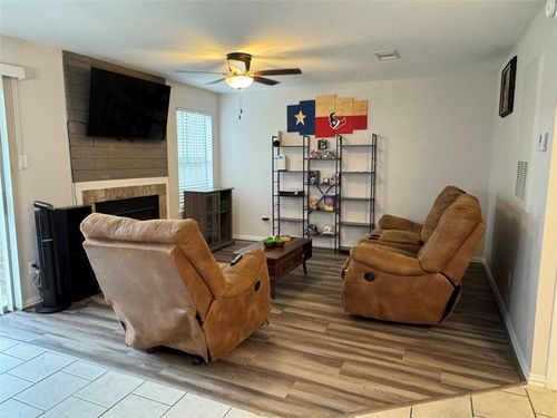 apt-118-418 Garland Dr, Lake Jackson, TX, 77566-6270 | Card Image