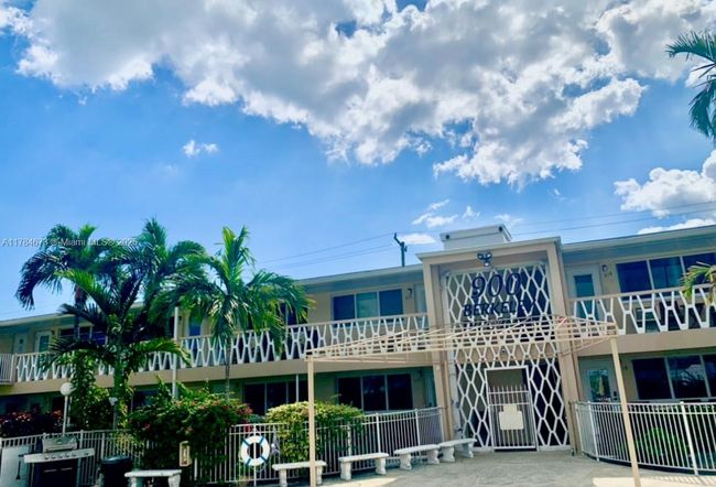 APT-126 - 900 Atlantic Shores Blvd, Home with 1 bedrooms, 1 bathrooms and null parking in Hallandale Beach FL | Image 4