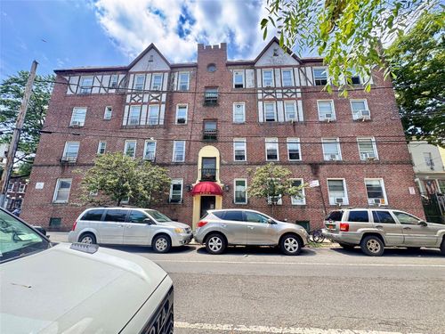 98 34th Ave, Corona, NY, 11368-1050 | Card Image