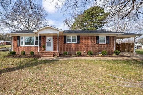 506 Oakwood Dr, Lawrenceburg, TN, 38464-4135 | Card Image