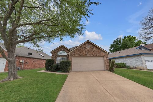 2142 Glen Heights Dr, Garland, TX, 75044-5518 | Card Image