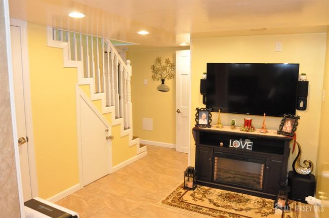 195-195 Wachung Terrace, House other with 3 bedrooms, 3 bathrooms and null parking in Scotch Plains NJ | Image 13