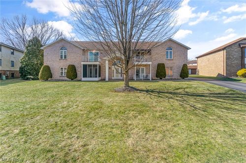 930 Pearson Cir, Boardman, OH, 44512-4758 | Card Image