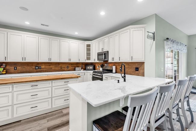 209 Haley Brooke Dr, House other with 5 bedrooms, 3 bathrooms and 4 parking in Conway SC | Image 6