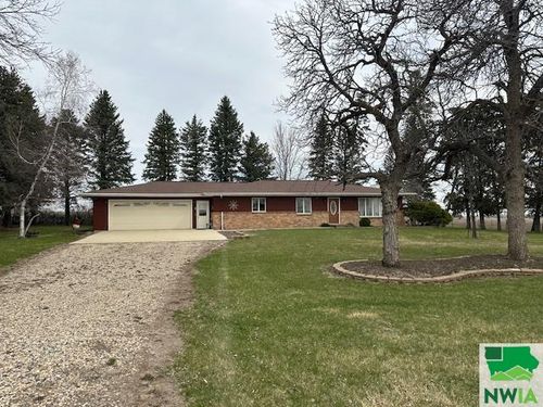 1185 450th St, Meriden, IA, 51037-7037 | Card Image