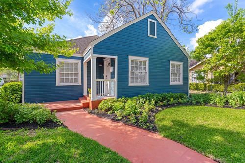 1102 Winston St, Houston, TX, 77009-3659 | Card Image