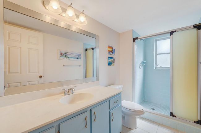 APT-301 - 7300 Lake Circle Dr, Condo with 2 bedrooms, 2 bathrooms and null parking in Margate FL | Image 18