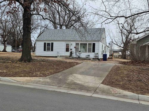 1308 N Main St, Eureka, KS, 67045-1054 | Card Image