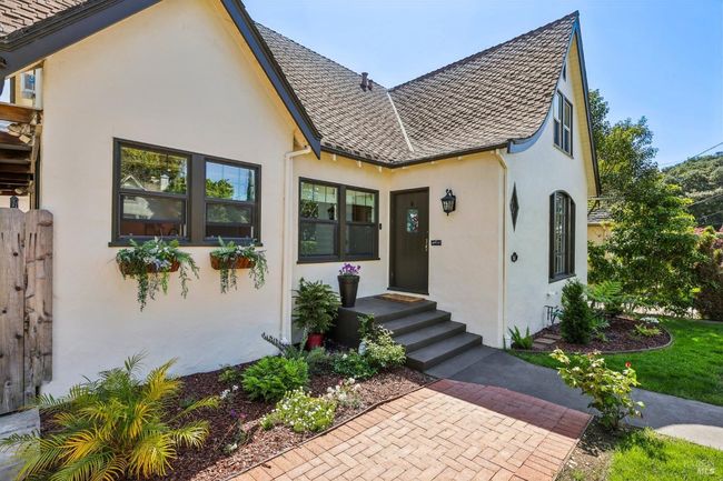 17 Hanns Ave, House other with 4 bedrooms, 2 bathrooms and 4 parking in Vallejo CA | Image 9