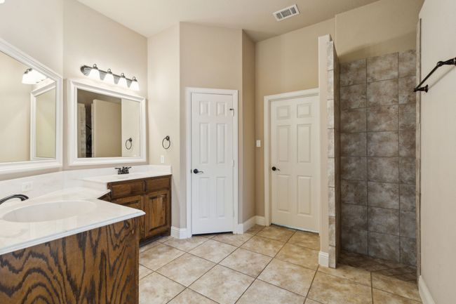 2524 Boot Hill Ln, House other with 4 bedrooms, 2 bathrooms and null parking in Fort Worth TX | Image 14