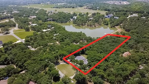 42 Hidden Valley Airpark, Shady Shores, TX, 76208-7302 | Card Image