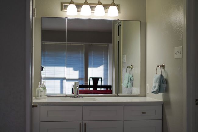 Bathroom with vanity | Image 4