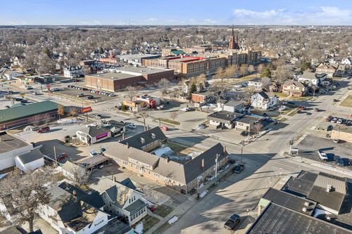 apt-5-301 W Oakland Ave, Austin, MN, 55912-3132 | Card Image