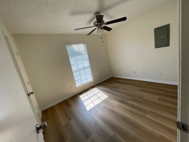 512 Andenwood Ct, House other with 3 bedrooms, 2 bathrooms and null parking in Everman TX | Image 33