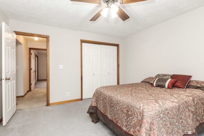 APT-20 - 109 Urban St, Home with 2 bedrooms, 1 bathrooms and 1 parking in Bloomington IL | Image 20
