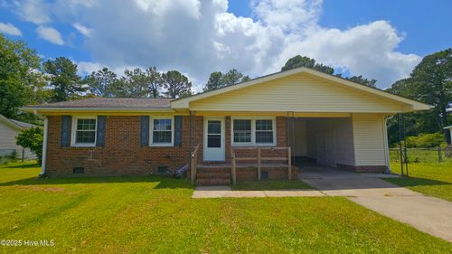 108 Princeton Dr, Jacksonville, NC, 28546-8422 | Card Image