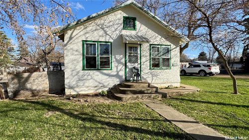 351 4th St, Craik, SK, S0G0A3 | Card Image