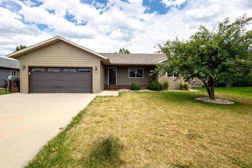 3922 Gallatin Ave, Spearfish, SD, 57783-9500 | Card Image