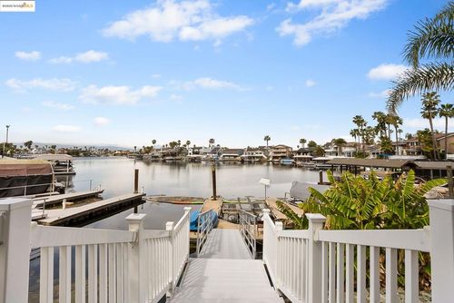 5090 Double Point Way, Discovery Bay, CA, 94505-9494 | Card Image