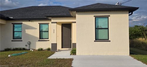 927 Chenault St, Lehigh Acres, FL, 33974-5519 | Card Image