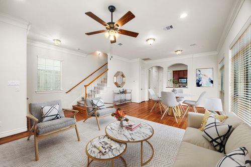 9030 Lakes At 610 Dr, Houston, TX, 77054-2400 | Card Image