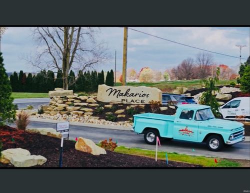 15373 Makarios Pass, Leo, IN, 46765 | Card Image