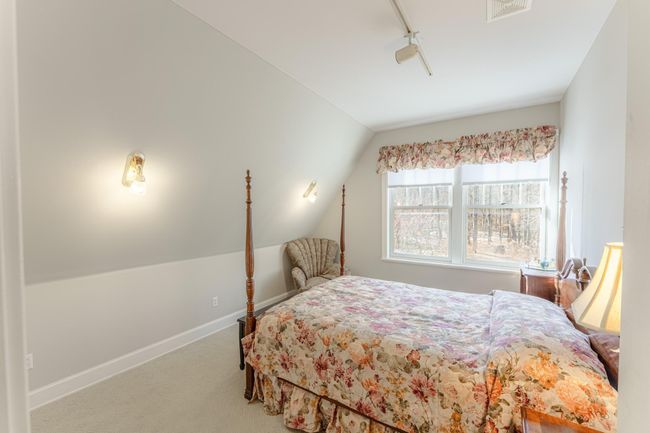 2nd Upstairs Bedroom | Image 38