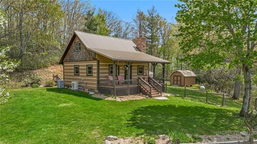 2259 Grassy Creek Rd, Grassy Creek, NC, 28631-9152 | Card Image