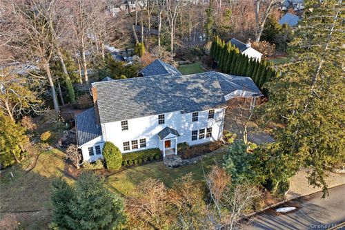 104 Fort Hill Rd, Huntington, NY, 11743-2271 | Card Image