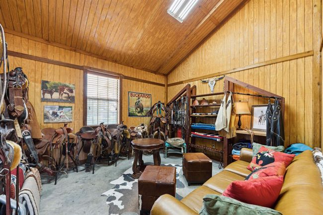Tack room | Image 41