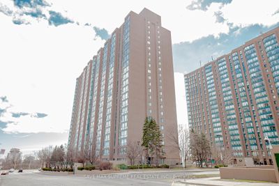 211 - 145 Hillcrest Ave, Condo with 2 bedrooms, 2 bathrooms and 1 parking in Mississauga ON | Image 1