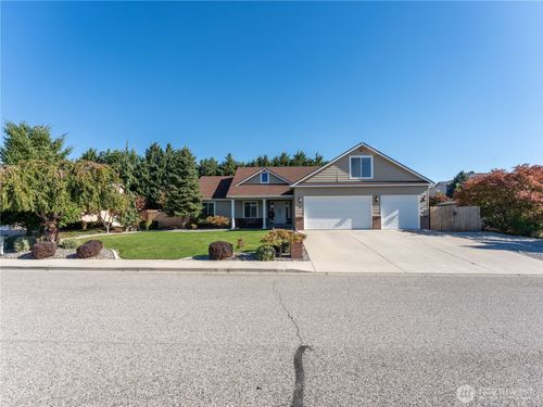 39 Mandolin Ave, East Wenatchee, WA, 98802-5199 | Card Image