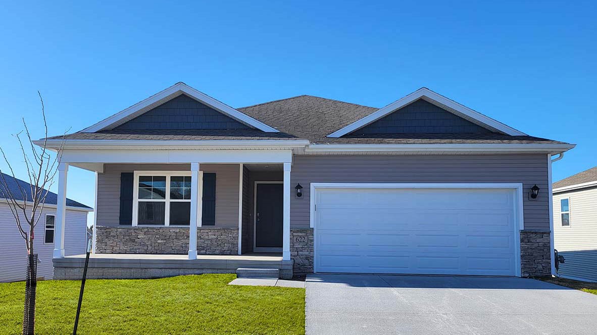 7th St, Indianola, IA 50125