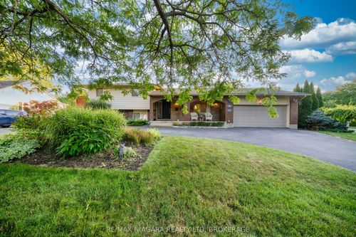 90 Mary St, Niagara on the Lake, ON, L0S1J0 | Card Image