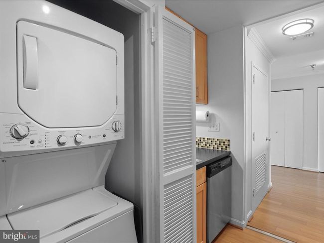 APT-1418 - 1808 Old Meadow Rd, Condo with 1 bedrooms, 1 bathrooms and null parking in MCLEAN VA | Image 22