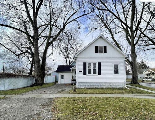 827 Elk Street, Port Huron, MI, 48060 | Card Image