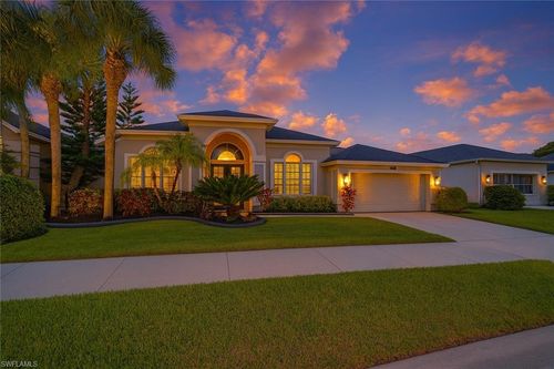 193 Skipping Stone Ln, NAPLES, FL, 34119-9743 | Card Image