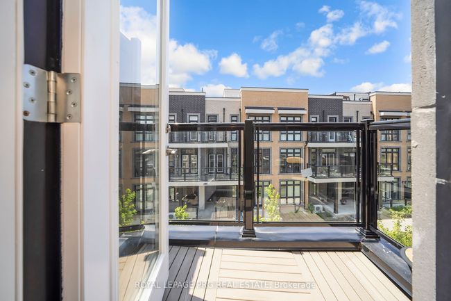 17 - 8 Sayers Lane, Condo with 3 bedrooms, 3 bathrooms and 1 parking in Richmond Hill ON | Image 27