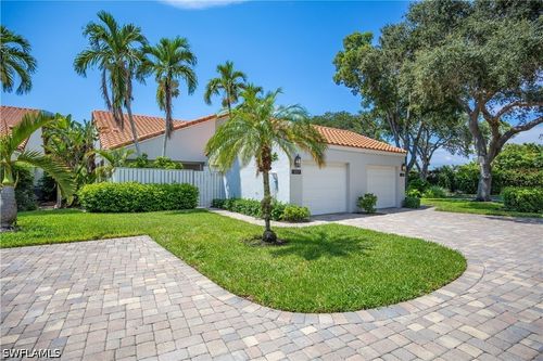 857 Reef Point Cir, NAPLES, FL, 34108-8768 | Card Image