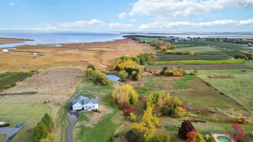 70 Wellington Dyke Rd, Port Williams, NS, B0P1T0 | Card Image