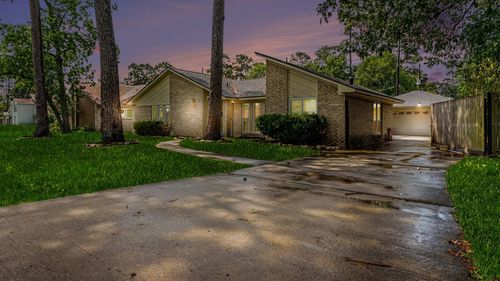 9907 Pinehurst St, Baytown, TX, 77521-5035 | Card Image