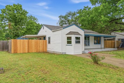 3018 E Southfork Ct, Wichita, KS, 67216-2323 | Card Image
